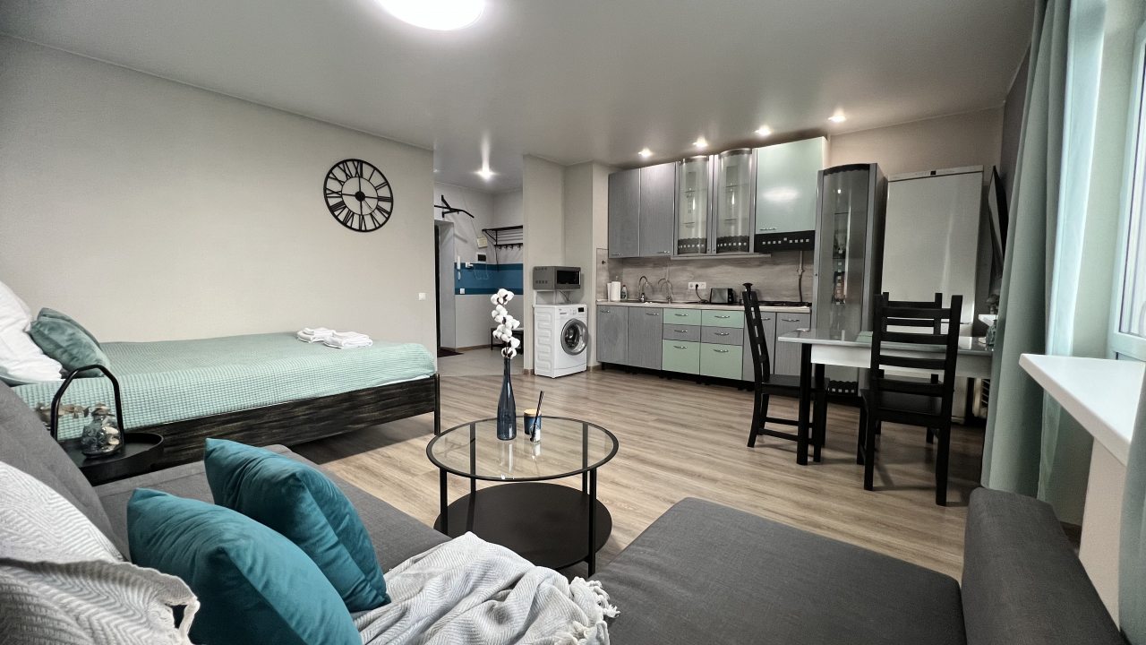 Апартаменты (Квартира-студия 45м² комфорт класса с евроремонтом (6 этаж)), Апартаменты UraganAPART на Новокузнецкой