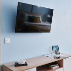 Апартаменты (UraganAPART Воздушно чудо), Апартаменты UraganAPART на Мукомольном