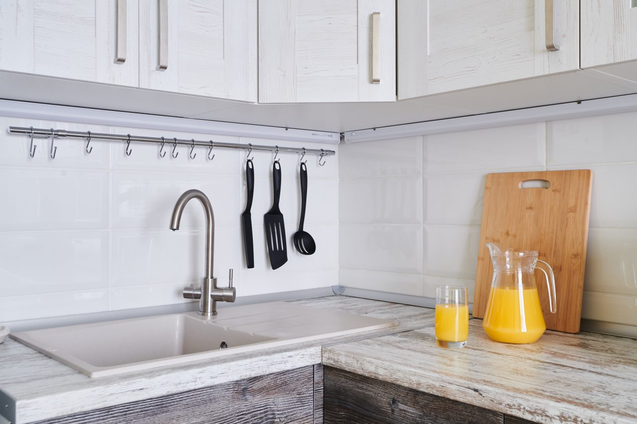 Апартаменты (UraganAPART Воздушно чудо), Апартаменты UraganAPART на Мукомольном