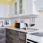 Апартаменты (UraganAPART Воздушно чудо), Апартаменты UraganAPART на Мукомольном