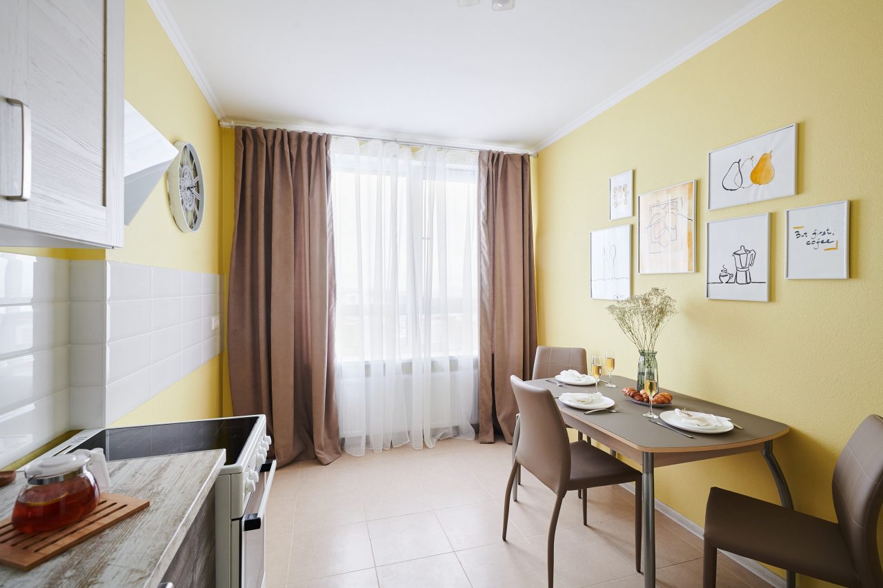 Апартаменты (UraganAPART Воздушно чудо), Апартаменты UraganAPART на Мукомольном