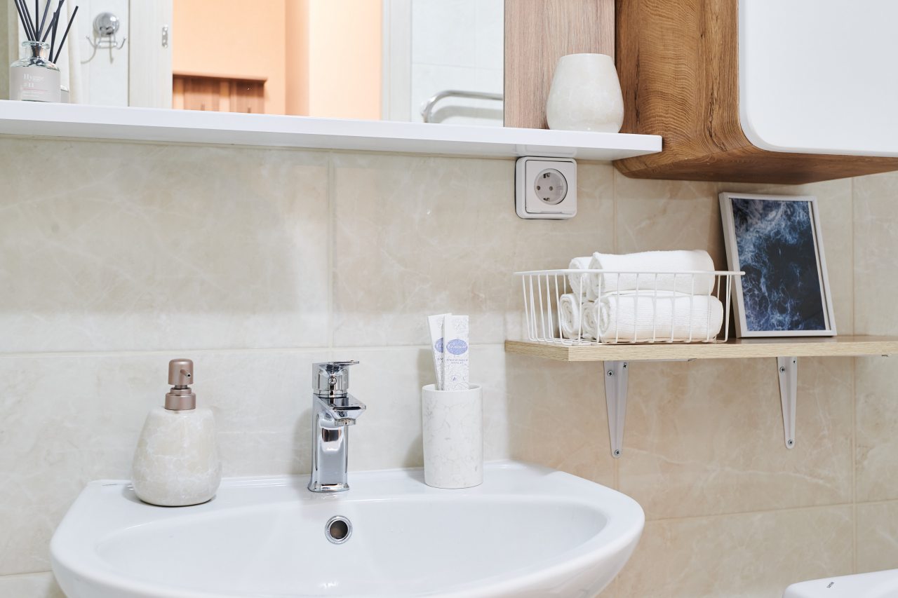 Апартаменты (UraganAPART Воздушно чудо), Апартаменты UraganAPART на Мукомольном