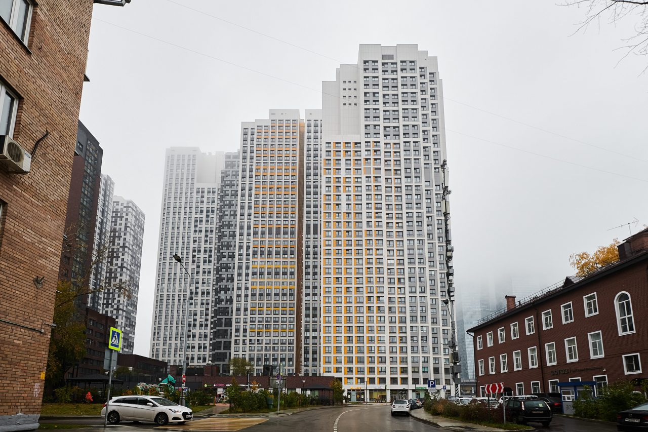 Апартаменты (UraganAPART Воздушно чудо), Апартаменты UraganAPART на Мукомольном