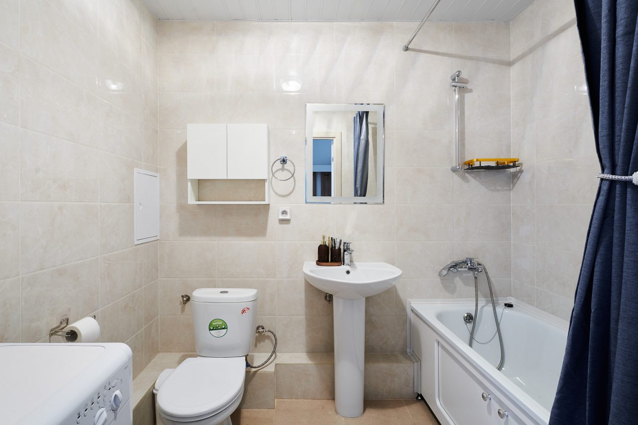 Апартаменты (UraganAPART Морской бриз), Апартаменты UraganAPART на Мукомольном