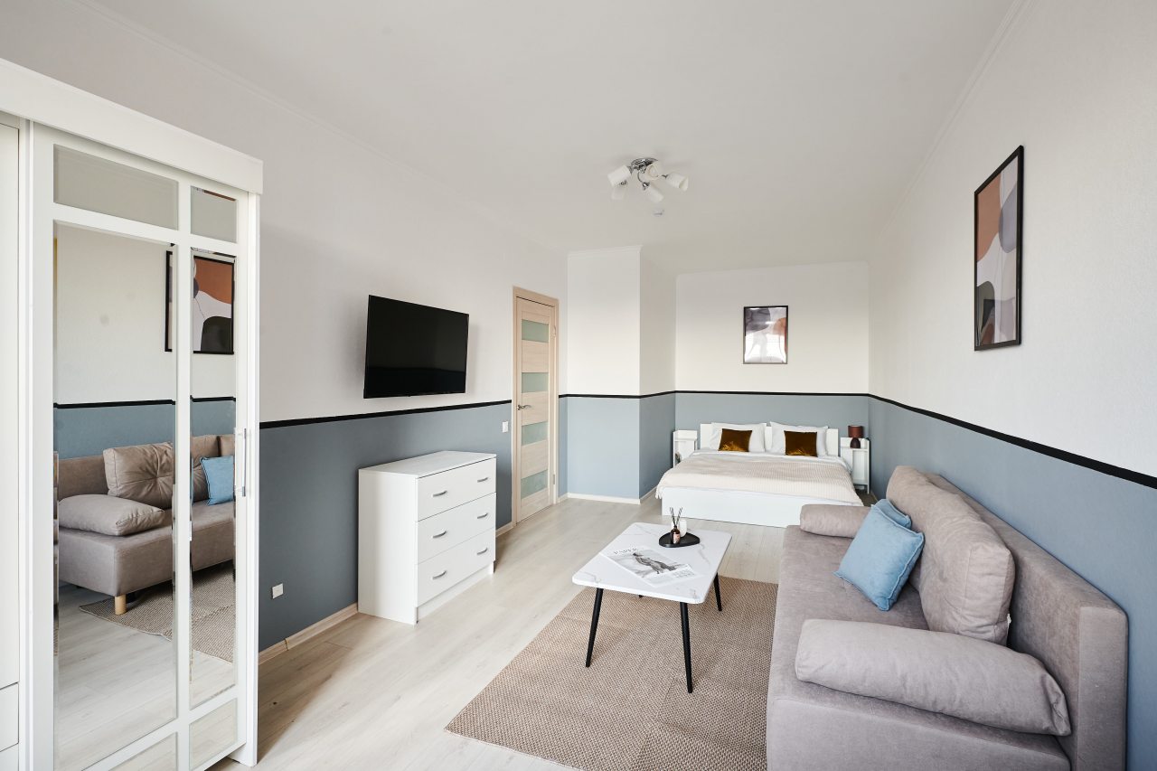 Апартаменты (UraganAPART Морской бриз), Апартаменты UraganAPART на Мукомольном