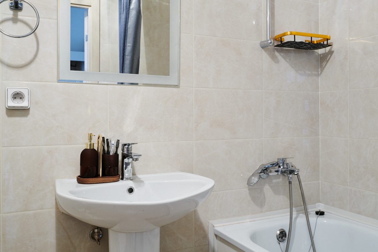 Апартаменты (UraganAPART Морской бриз), Апартаменты UraganAPART на Мукомольном