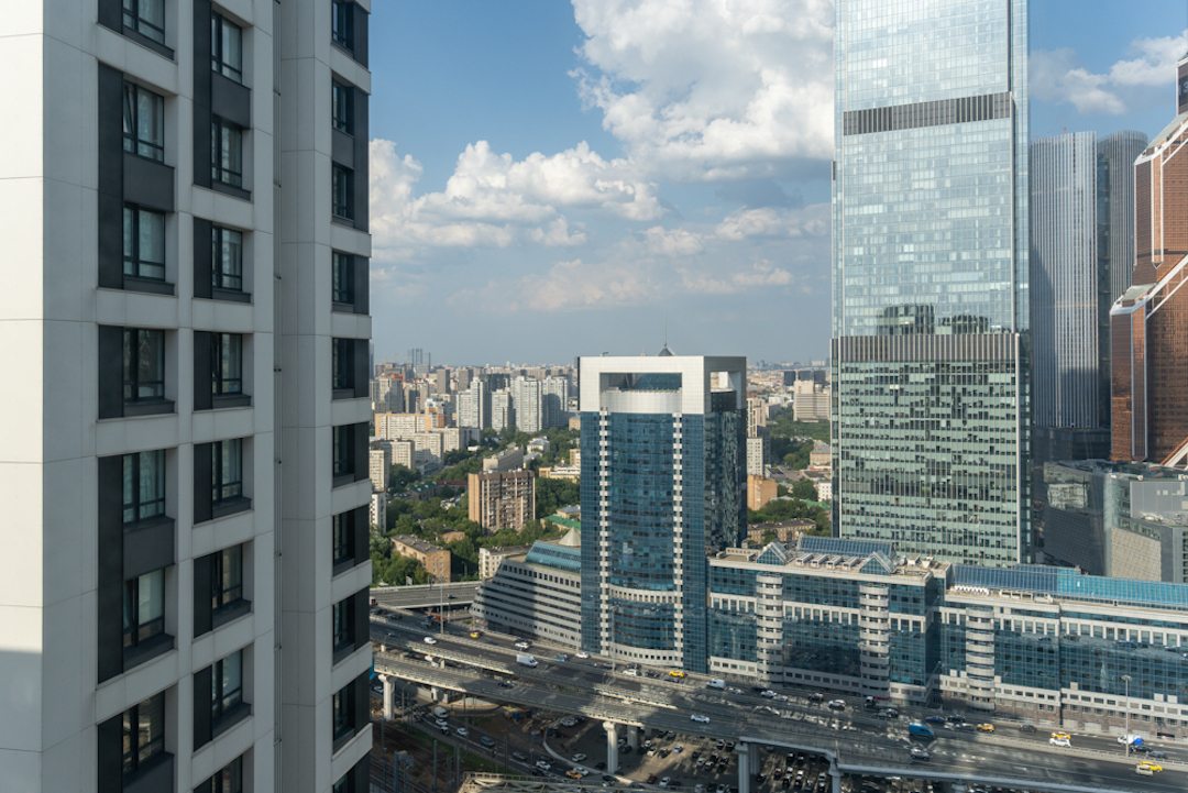 Апартаменты (UraganAPART Небо), Апартаменты UraganAPART на Мукомольном