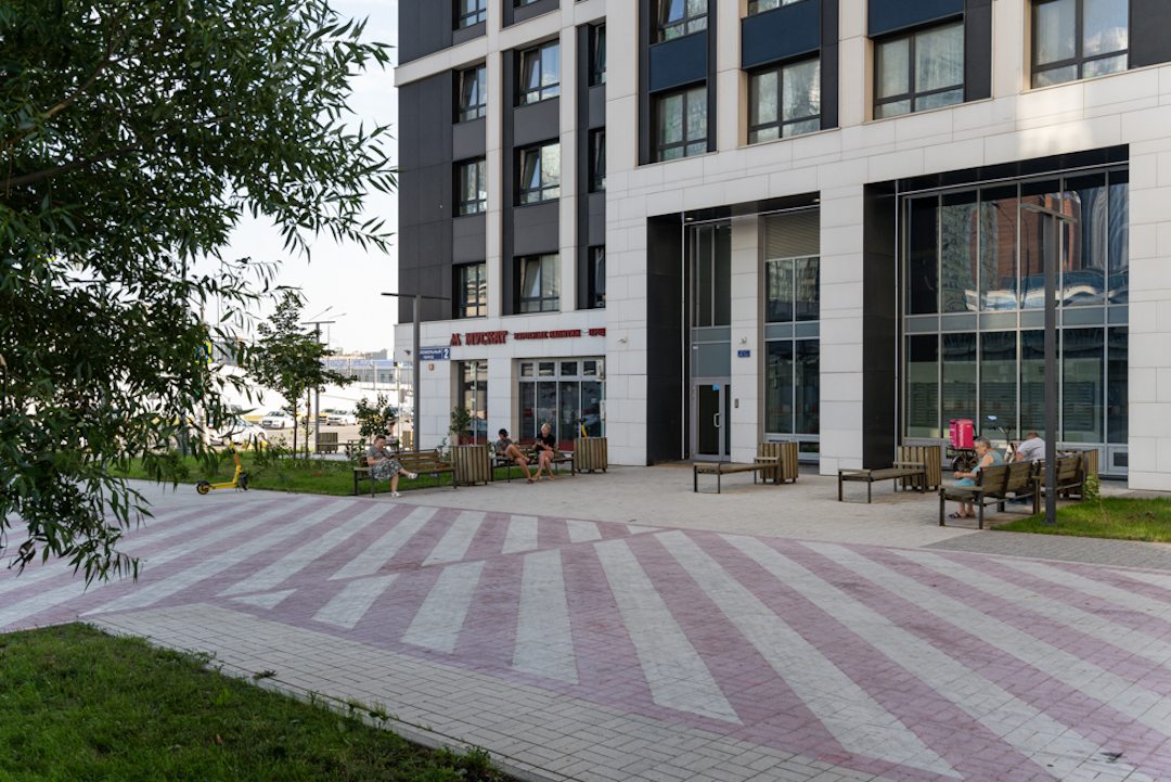 Апартаменты (UraganAPART Небо), Апартаменты UraganAPART на Мукомольном