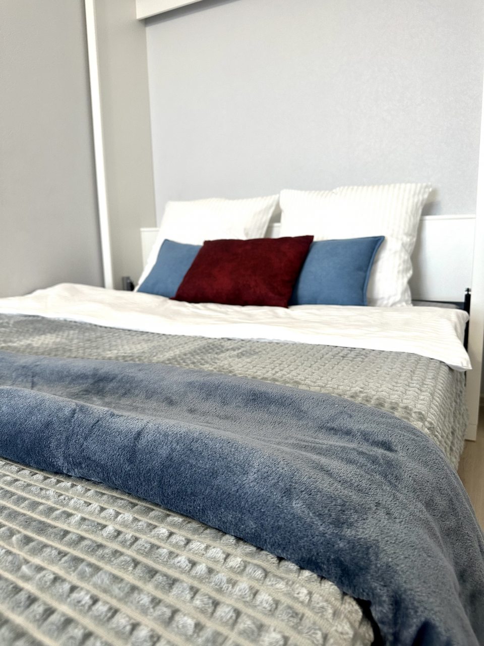 Апартаменты (UraganAPART Глубокая страсть), Апартаменты UraganAPART на Мукомольном