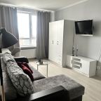 Апартаменты (UraganAPART Глубокая страсть), Апартаменты UraganAPART на Мукомольном