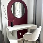 Апартаменты (UraganAPART Глубокая страсть), Апартаменты UraganAPART на Мукомольном