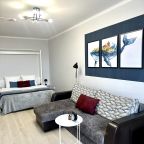 Апартаменты (UraganAPART Глубокая страсть), Апартаменты UraganAPART на Мукомольном