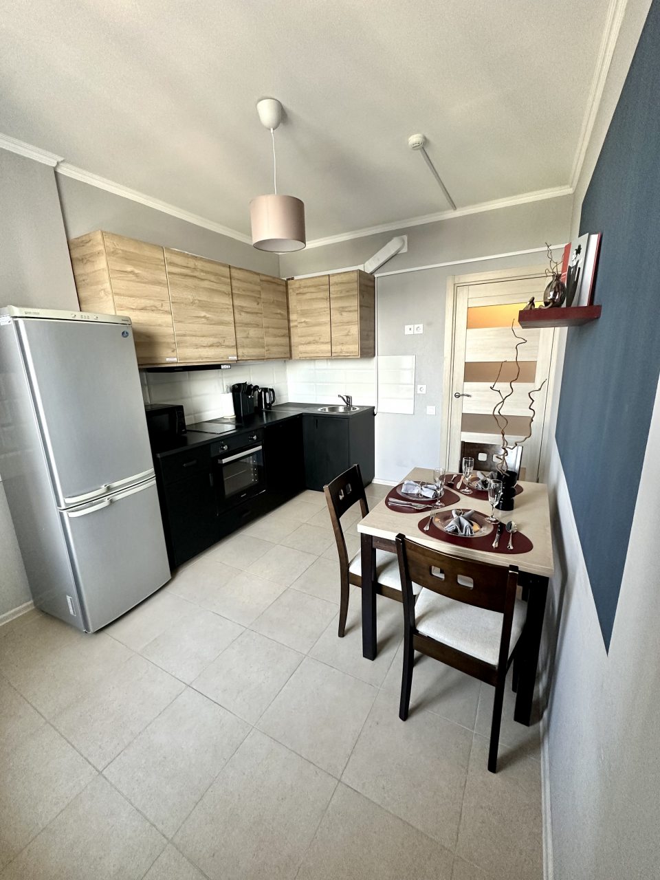 Апартаменты (UraganAPART Глубокая страсть), Апартаменты UraganAPART на Мукомольном