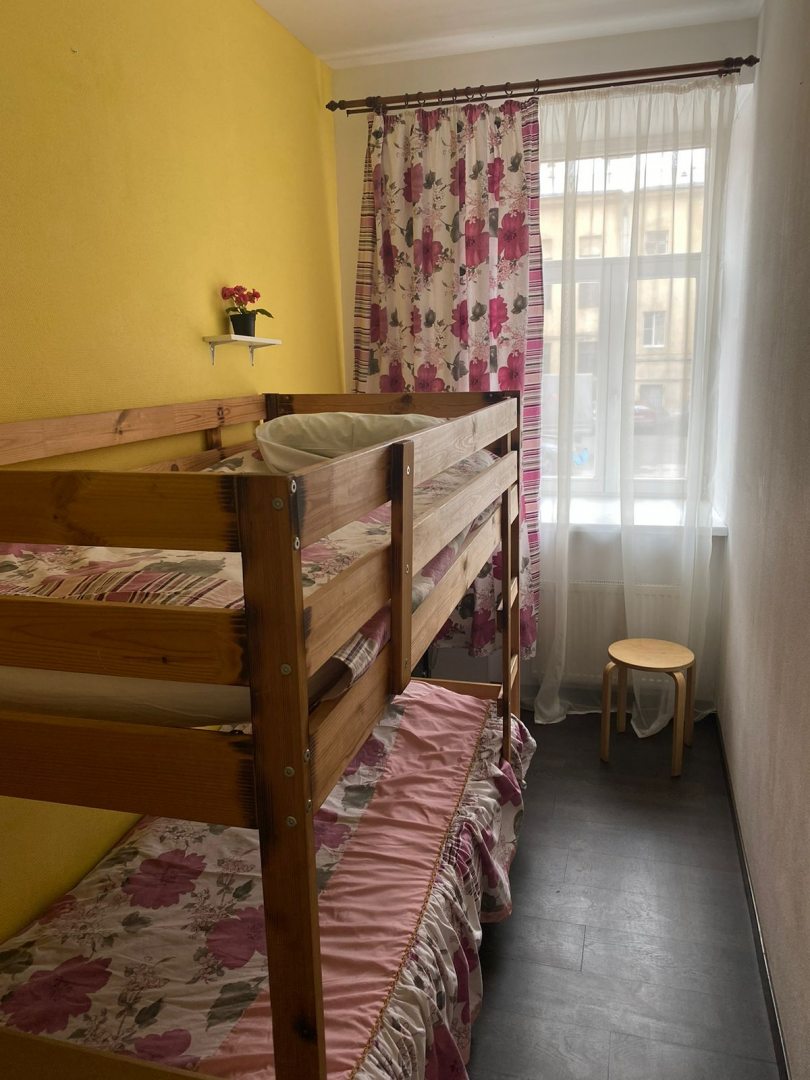 Двухместный (Двухместный номер с двумя раздельными кроватями) хостела Тепло, Санкт-Петербург