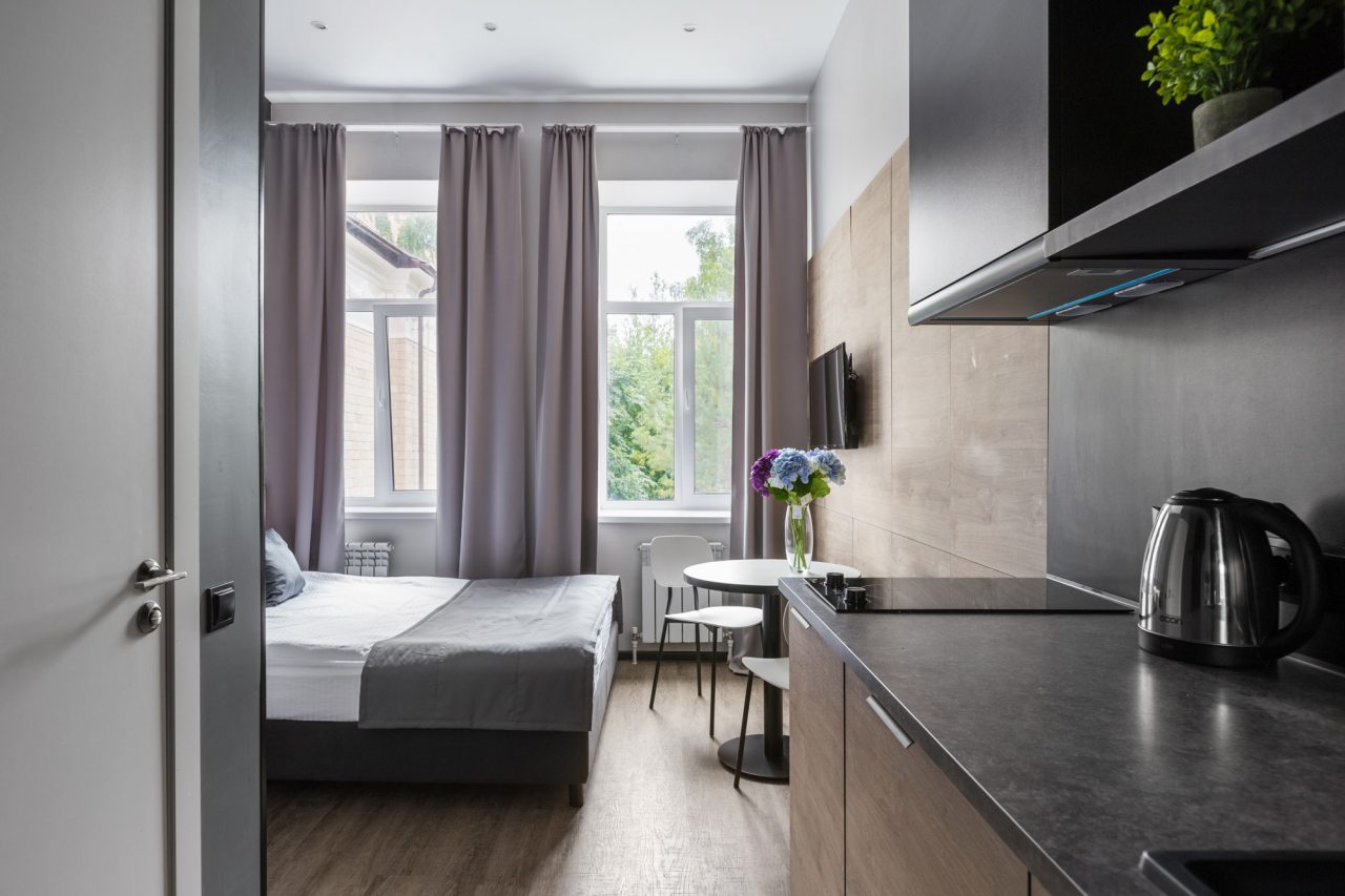 Улучшенный номер с двуспальной кроватью и мини-кухней