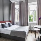 Улучшенный номер с двуспальной кроватью и мини-кухней