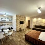 Четырехместный (Апартаменты Калина в Парижском стиле), Апартаменты Калина в Парижском стиле