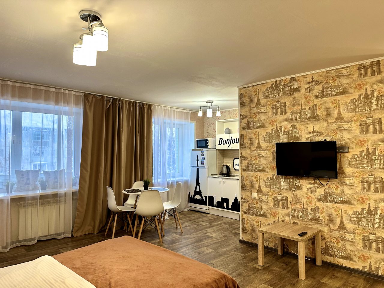 Четырехместный (Апартаменты Калина в Парижском стиле), Апартаменты Калина в Парижском стиле