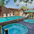 Бассейн, База отдыха Кокос