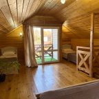 Восьмиместный (Домик 2-х комнатный 2-х этажный с балконом на 8 человек), База отдыха Кокос