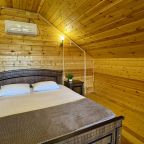 Восьмиместный (Домик 2-х комнатный 2-х этажный с мини-кухней и балконом), База отдыха Кокос