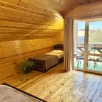 Восьмиместный (Домик 2-х комнатный 2-х этажный с мини-кухней и балконом), База отдыха Кокос