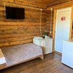 Пятиместный (Домик 1–комнатный с мини-кухней и террасой), База отдыха Кокос