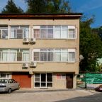 Частная парковка, Гостевой дом Кудепста-апартаменты
