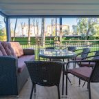 Люкс (С террасой семейный), Отель Mirror Family