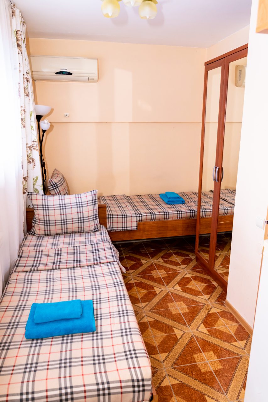 Двухместный (Cтандартный двухместный номер с 2 односпальными кроватями) гостиницы Дворянское гнездо, Витязево