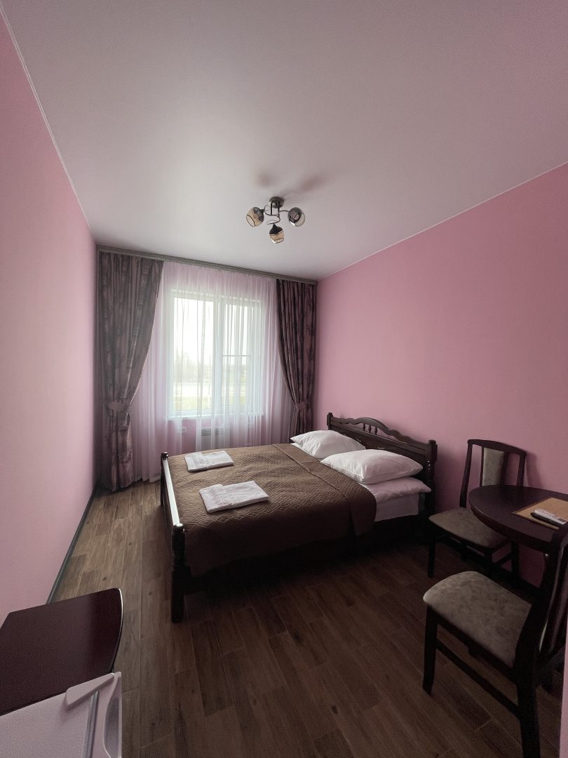 Двухместный (Двухместный номер с двухспальной кроватью) гостиницы Юксойл-4, Богучар