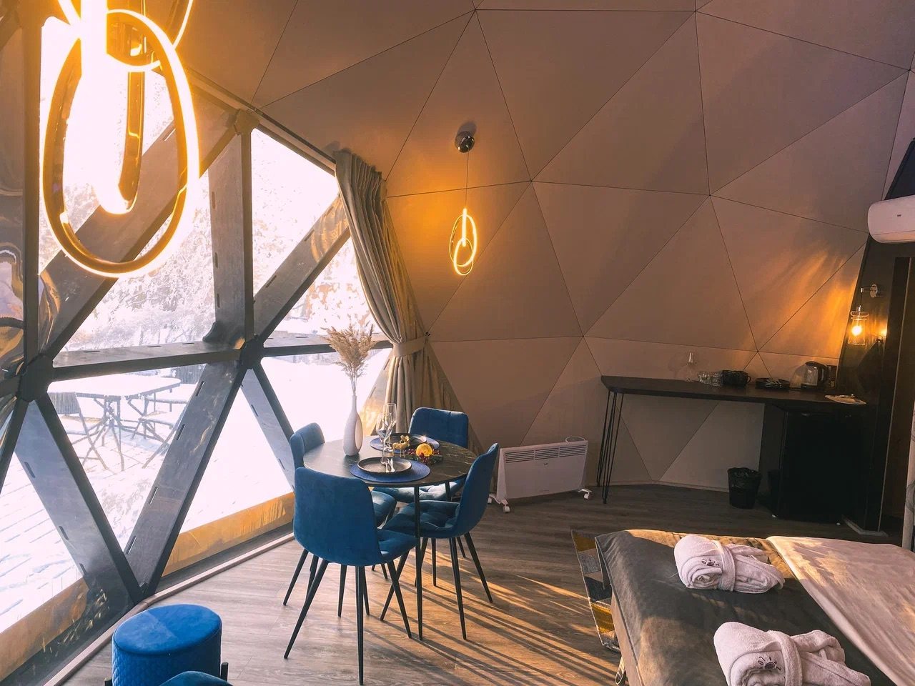 Коттедж (Геокупол Сьют 