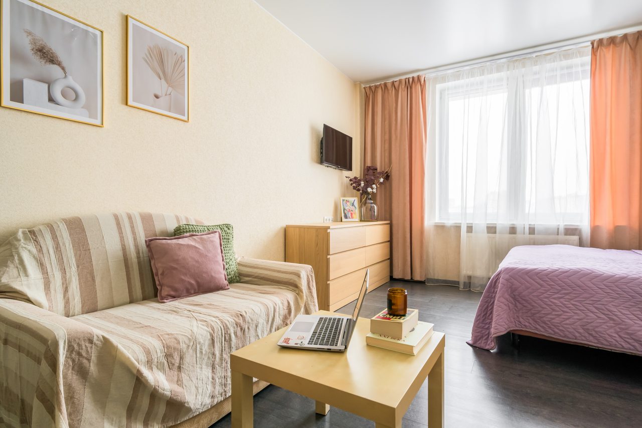 Апартаменты (Комфортная квартира возле клиники), Apartment on Komendantskiy 51к1