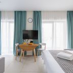 Полулюкс (Junior Suite Park View с балконом), Отель Россиянка