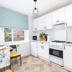 Апартаменты (Apart Mari у замкового пруда), Апартаменты Apart Mari у замкового пруда