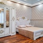 De Luxe, Отель Premium Hotel