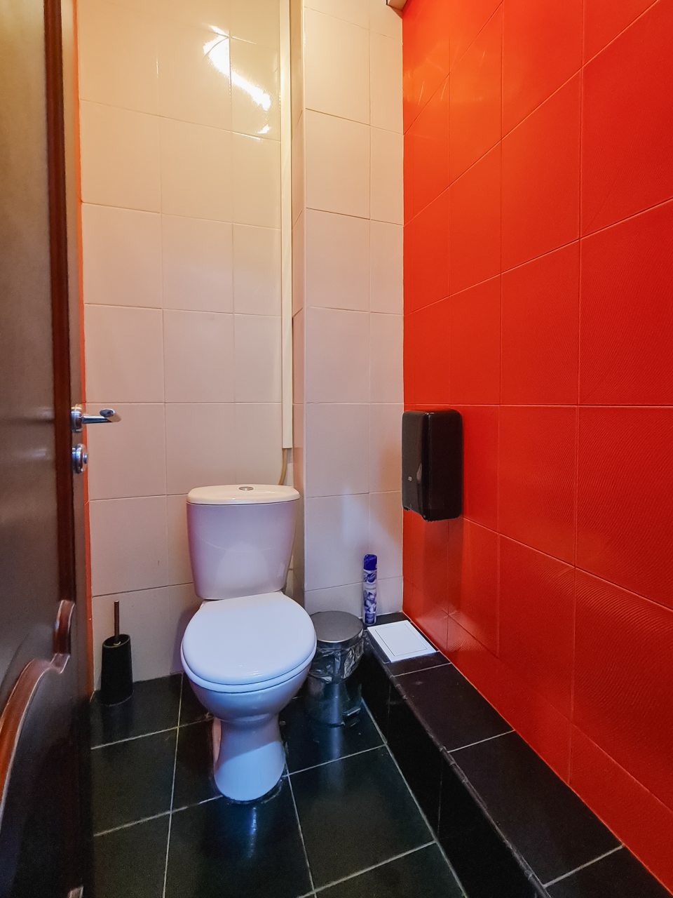 Двенадцатиместный (Хостел 12 местный), Отель Premium Hotel