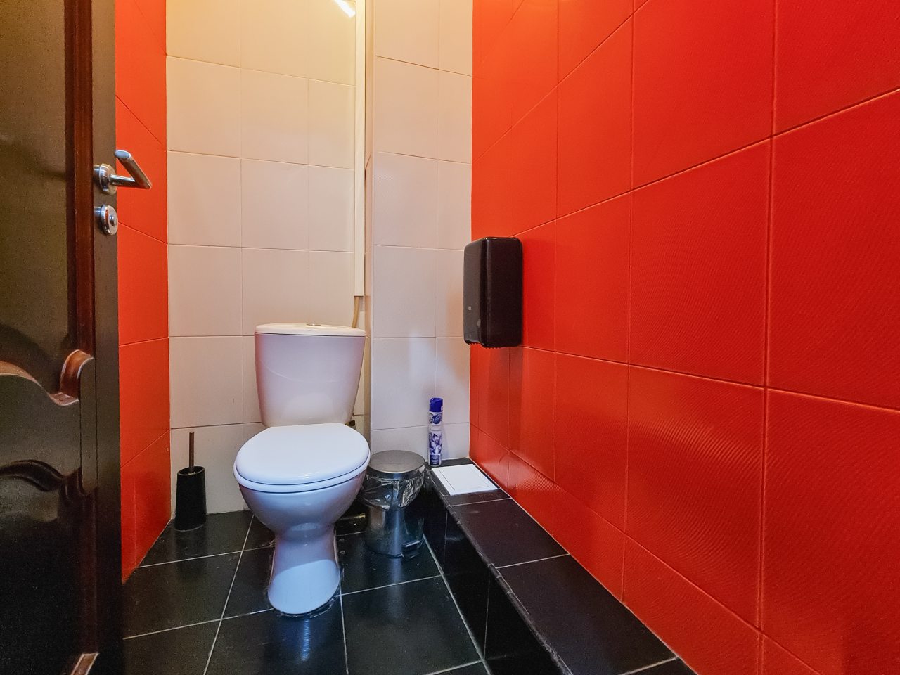Двенадцатиместный (Хостел 12 местный), Отель Premium Hotel