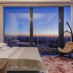 Апартаменты (Однокомнатный Люкс 63 этаж 50 м² ЖК «Neva Towers»), Апарт-отель InPremium