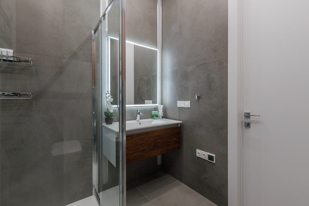 Апартаменты (Двухкомнатный Люкс 36 этаж 70 м² ЖК «Neva Towers»), Апарт-отель InPremium