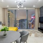 Апартаменты (Однокомнатный Люкс 61 этаж 55 м² ЖК «Neva Towers»), Апарт-отель InPremium