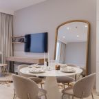 Апартаменты (Однокомнатный Люкс 44 этаж 55 м² ЖК «Neva Towers»), Апарт-отель InPremium