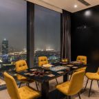Апартаменты (Двухкомнатный люкс 36 этаж 92 м² ЖК «Neva Towers»), Апарт-отель InPremium