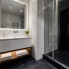 Апартаменты (Трёхкомнатный люкс 38 этаж 100 м² ЖК «Neva Towers»), Апарт-отель InPremium