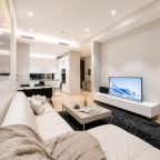 Апартаменты (Трёхкомнатный люкс 38 этаж 100 м² ЖК «Neva Towers»), Апарт-отель InPremium
