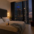 Апартаменты (Двухкомнатный Люкс 40 этаж 91 м² ЖК «Neva Towers»), Апарт-отель InPremium