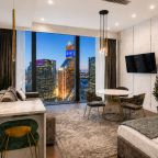 Апартаменты (Однокомнатный Люкс 62 этаж 50м² ЖК «Neva Towers»), Апарт-отель InPremium