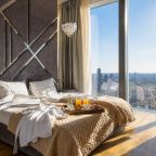 Апартаменты (Однокомнатный Люкс 37 этаж 55 м² ЖК «Neva Towers»), Апарт-отель InPremium