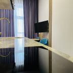 Студио (Loft & Sky Studio 3), Апартаменты ИннХоум Свердловский 35