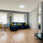 Апартаменты (Loft & Sky Apartment), Апартаменты ИннХоум Свердловский 35